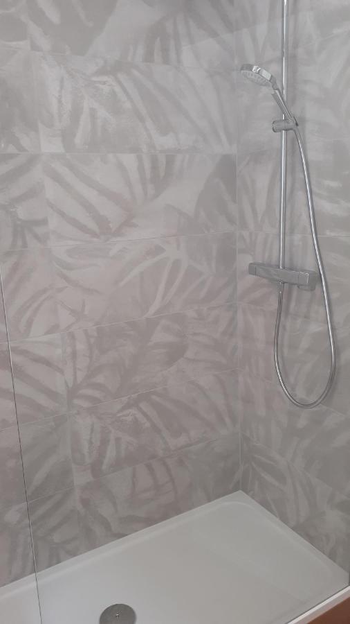 Appartement T3 moderne et cosy avec linge et ménage compris à Cauterets Extérieur photo